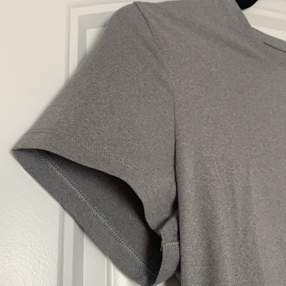 ATHLETA Tee GUC!